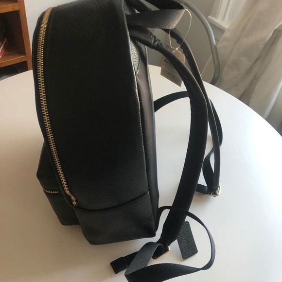 COACH BLACK LEATHER BACKPACK *BRAND NEW TAG ON* - Picture 4 of 5